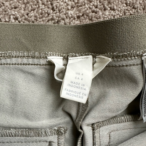 Green work slacks. Women’s. Us size 4. - Picture 3 of 3